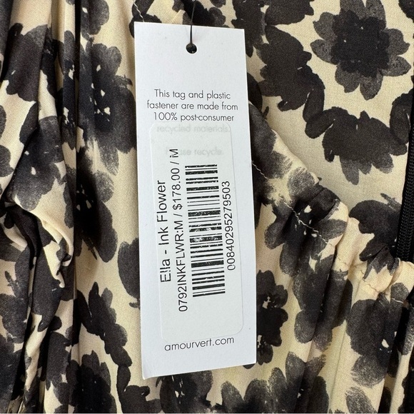 Amour Vert Elle Dress In Ink Flower NWT Size: Medium - Picture 7 of 12